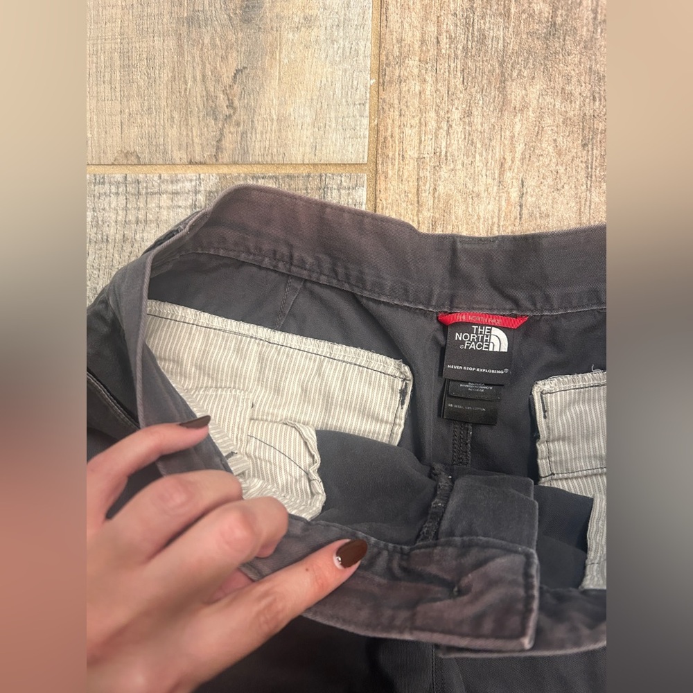 Men's North Face Grey Chino Shorts - Picture 3 of 6